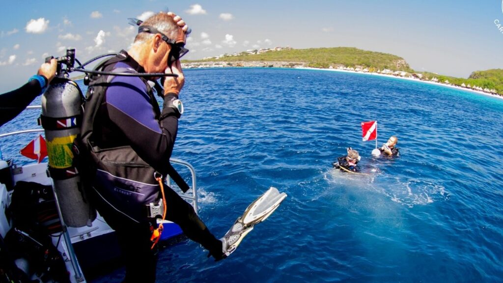 boat dive curacao