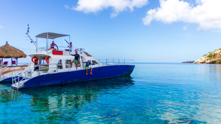 Blue Cat Curacao Boat Trips